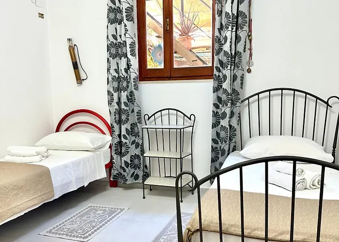 Bouganville Homes * Bari Sardo