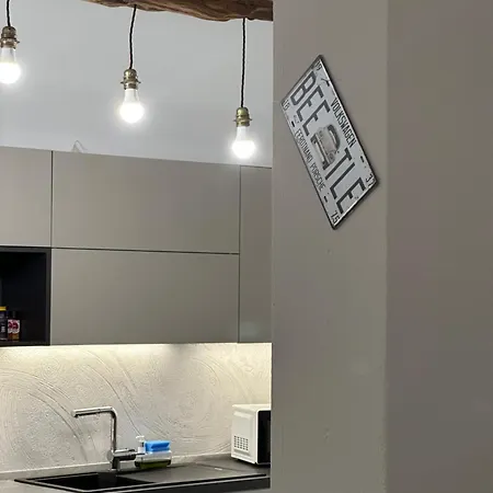 펜션 Bouganville Homes 바리사르도